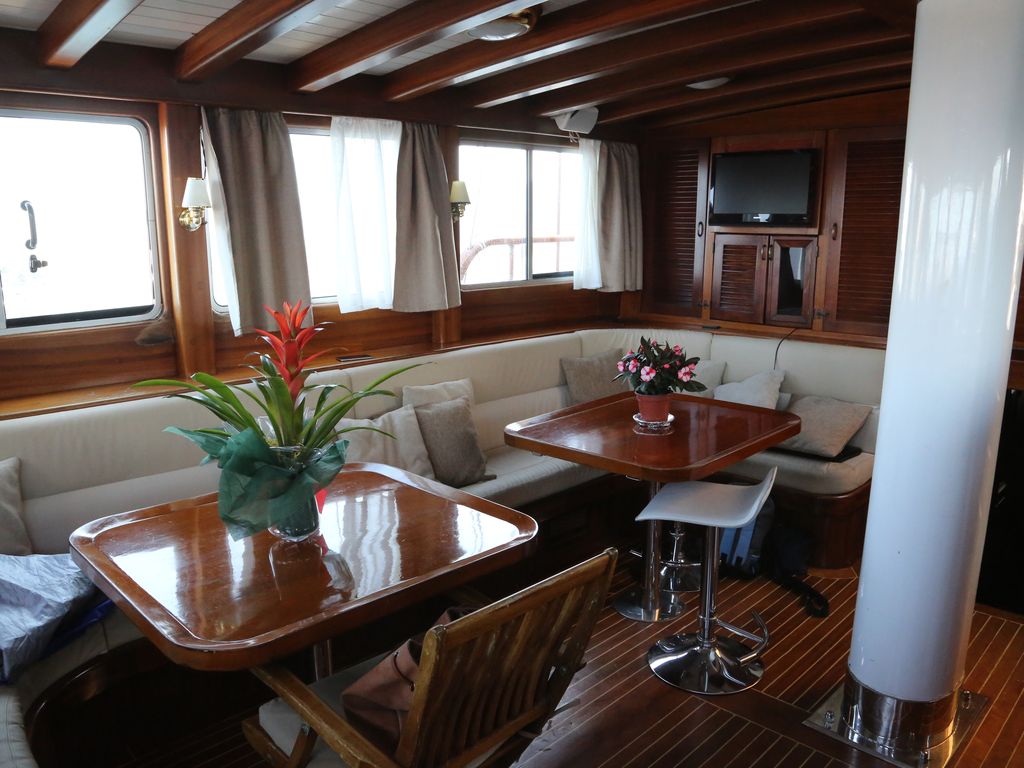 interior seating.jpg