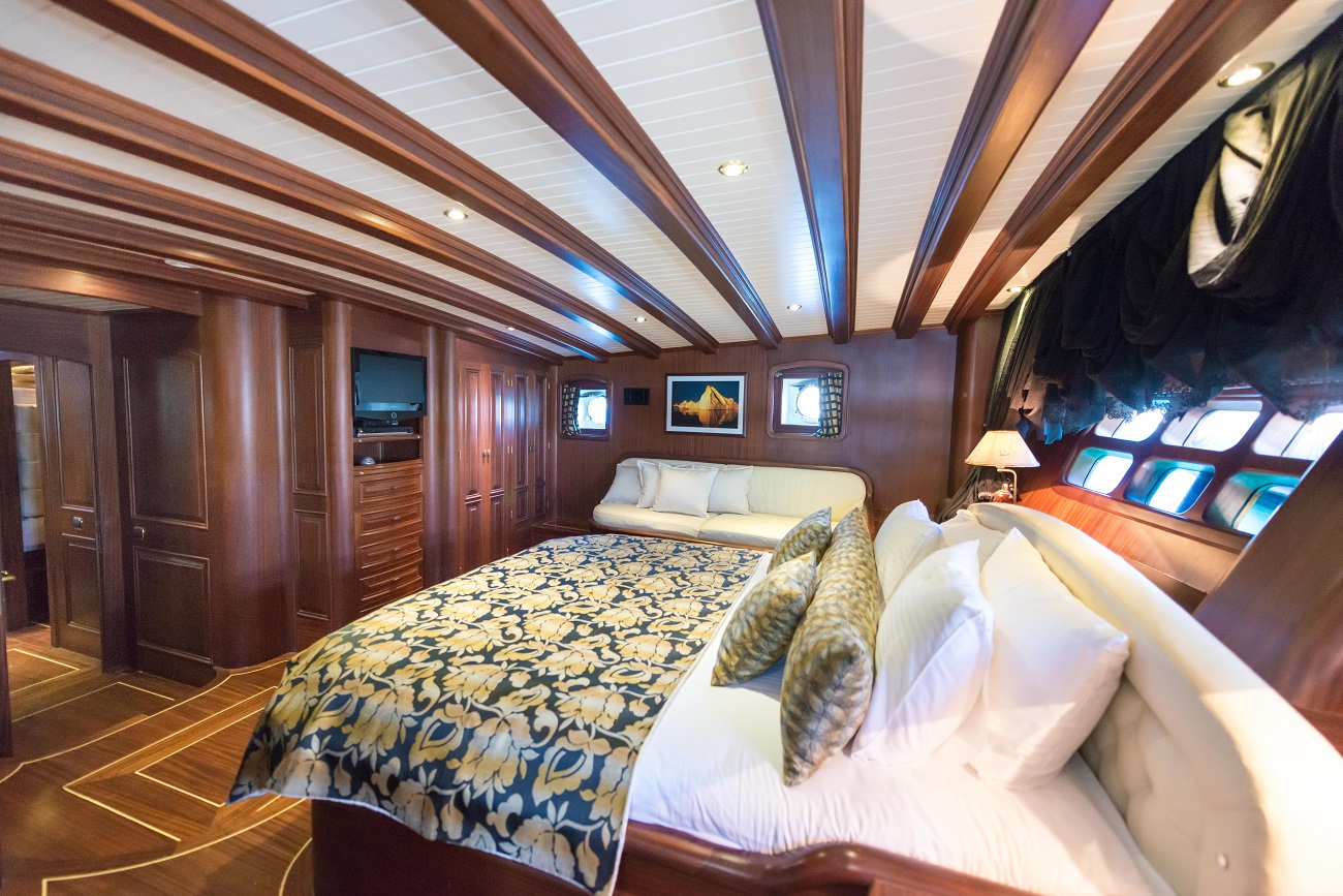 master stateroom  .jpg