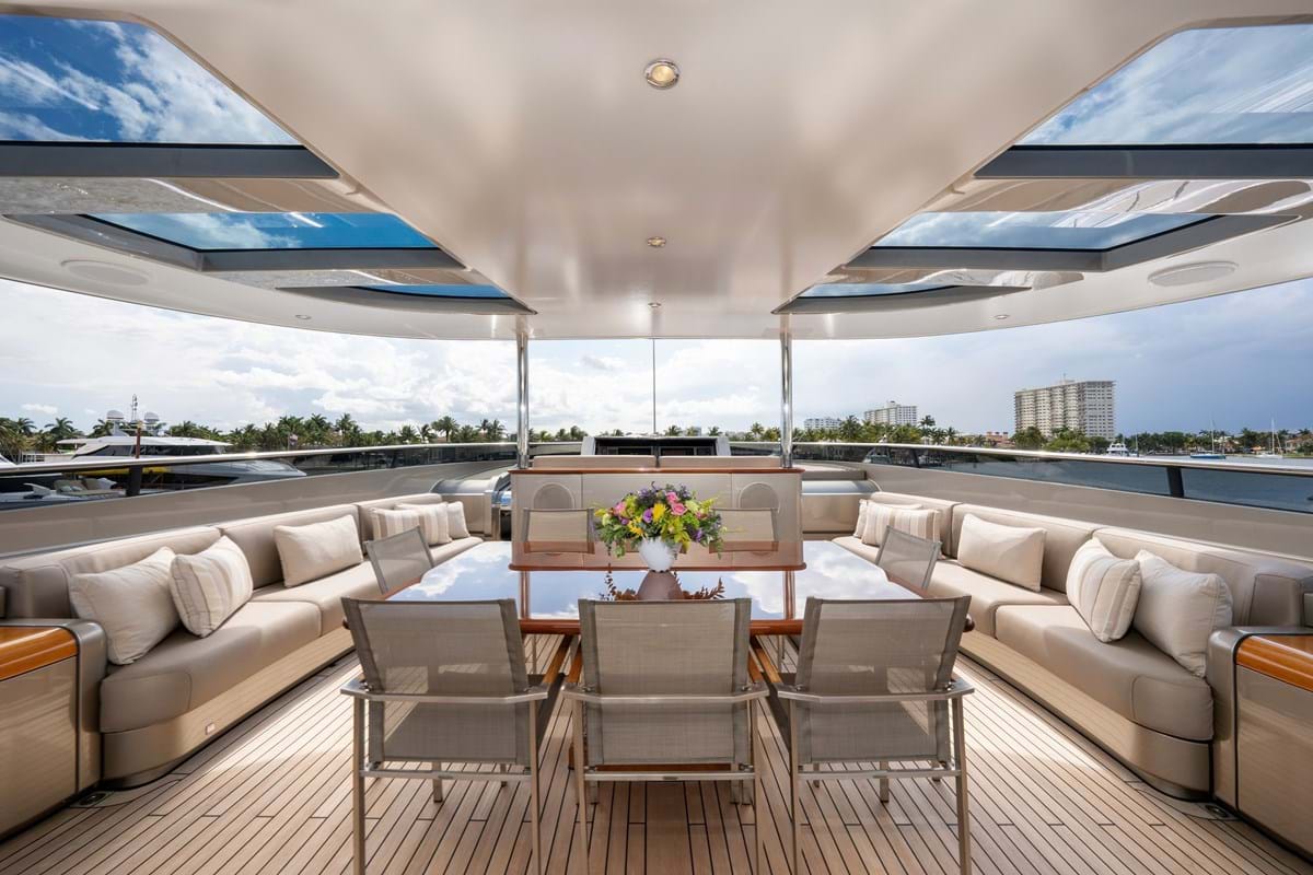 upper deck dining area.jpg