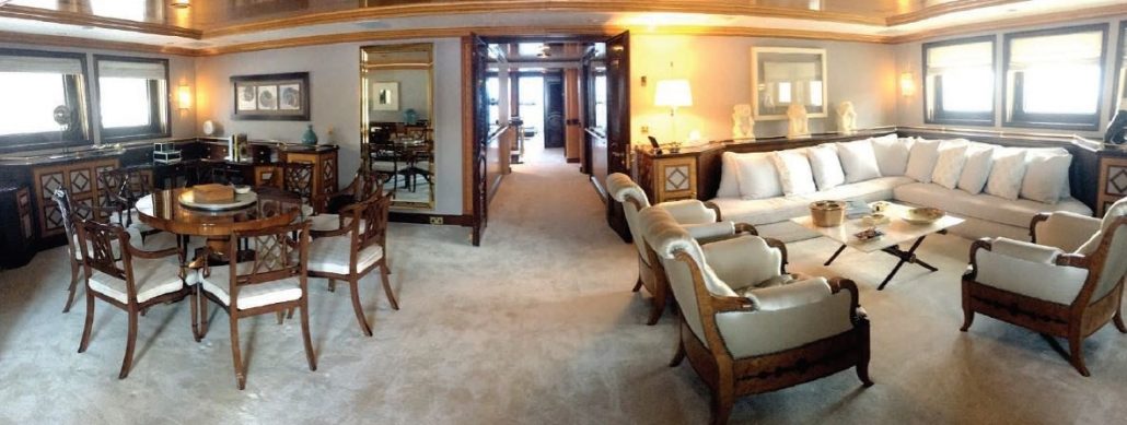 upper deck saloon.jpg