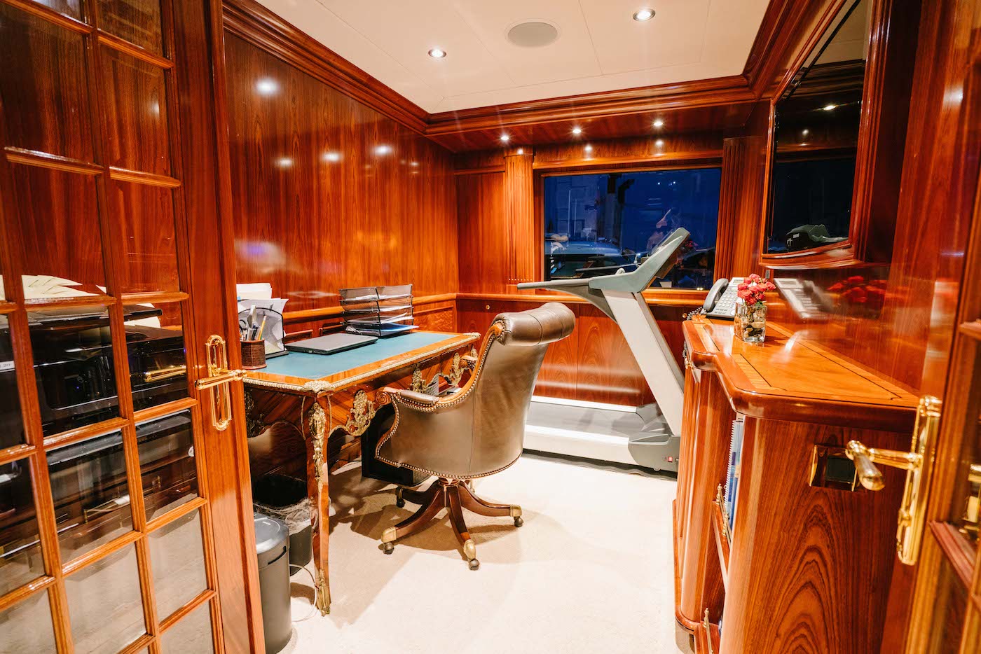  Skylounge Office.jpg