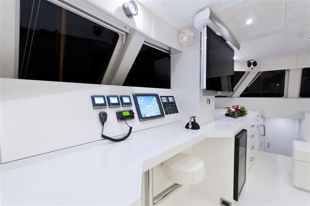 [18m-Yacht-ALL-VIEW]-8285-136.jpg