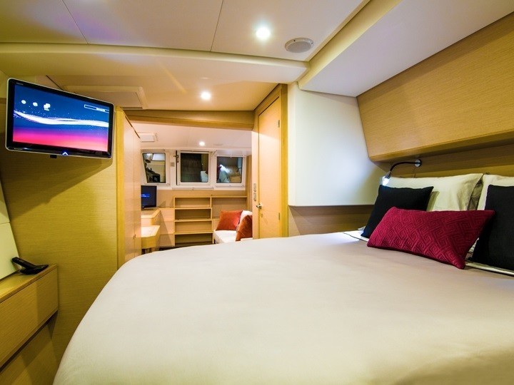 [18m-Yacht-LADY-KATLO]-8770-220.jpg