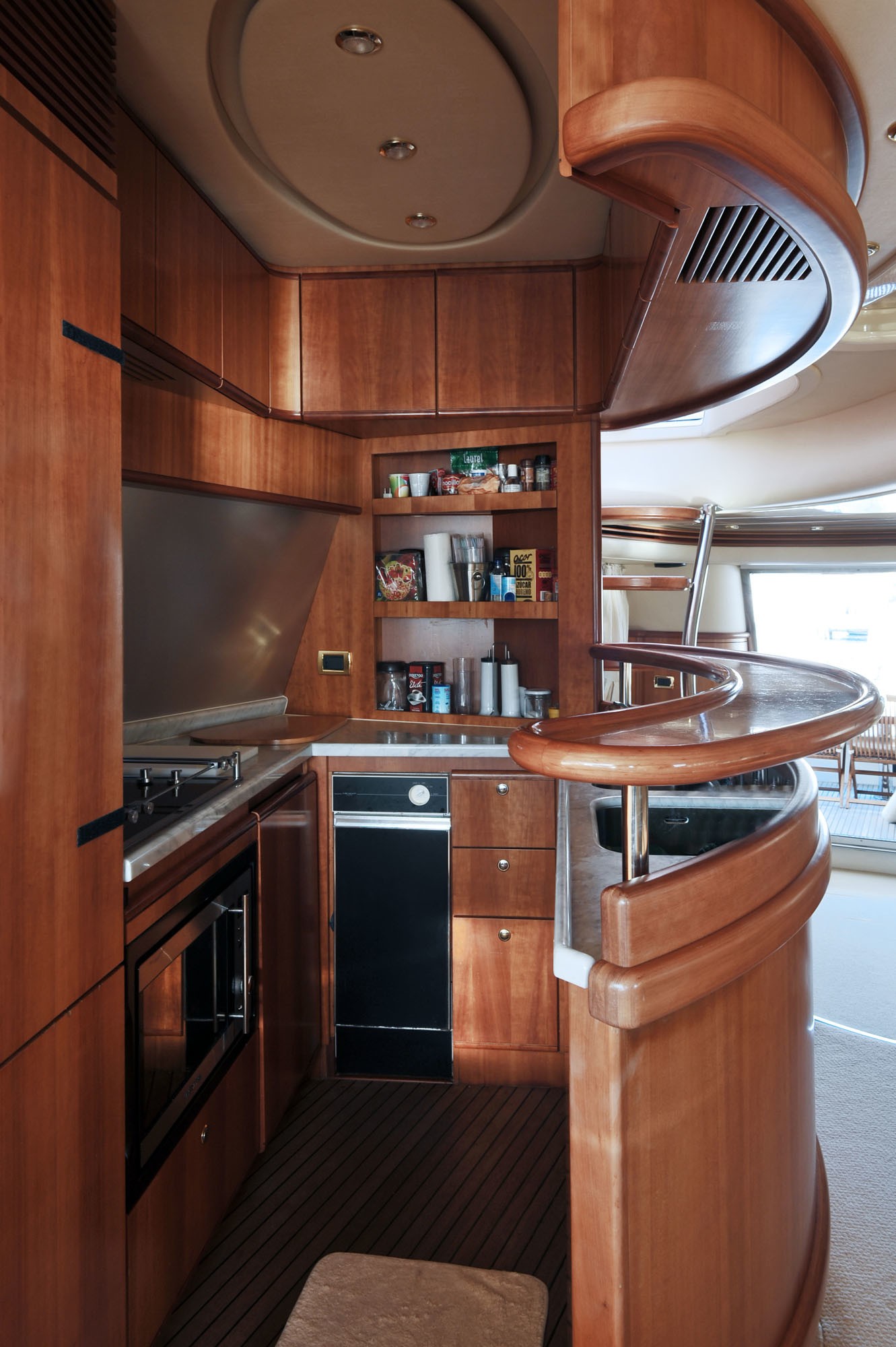 [21m-Yacht-AZUCENA-MARE]-8863-156.jpg