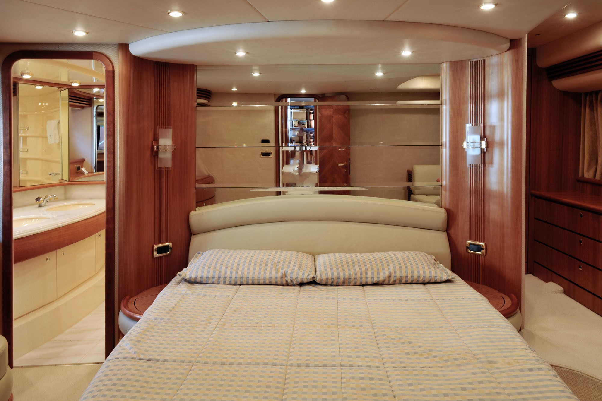 [21m-Yacht-AZUCENA-MARE]-8863-157.jpg