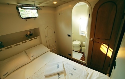 [21m-Yacht-SERENITY-70]-8464-107.jpg