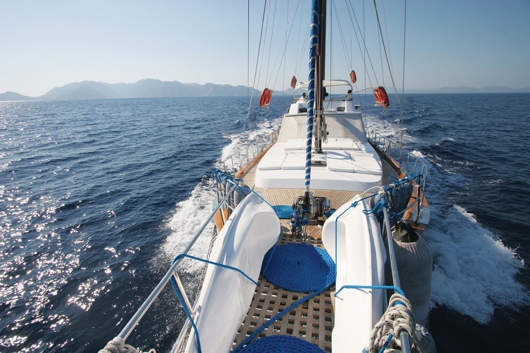 [21m-Yacht-SERENITY-70]-8464-95.jpg