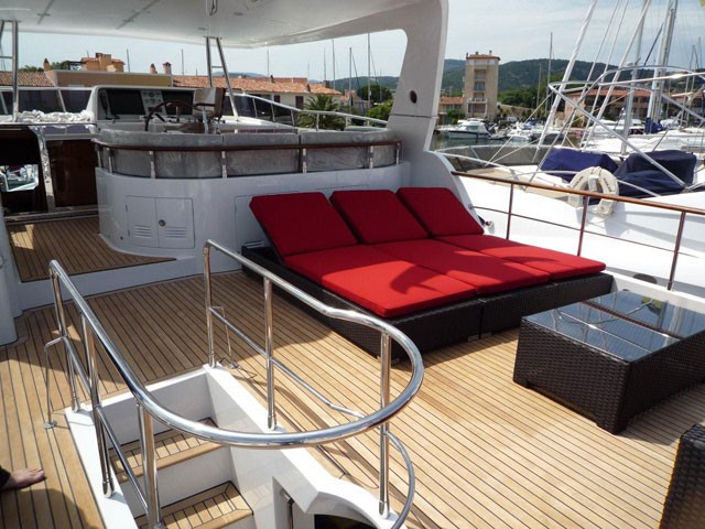 [22m-Yacht-SILVER-FOX]-8419-98.jpg