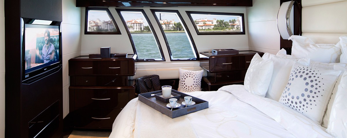 [23m-Yacht-BG]-8695-180.jpg
