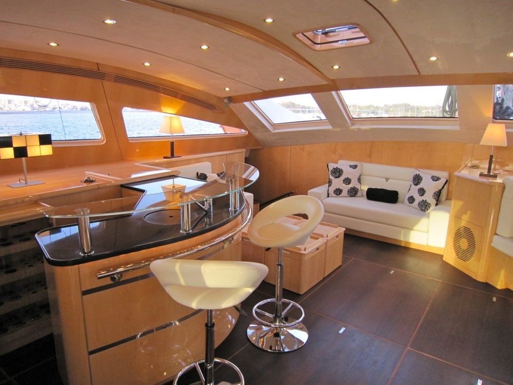 [23m-Yacht-CATTITUDE]-8689-138.jpg
