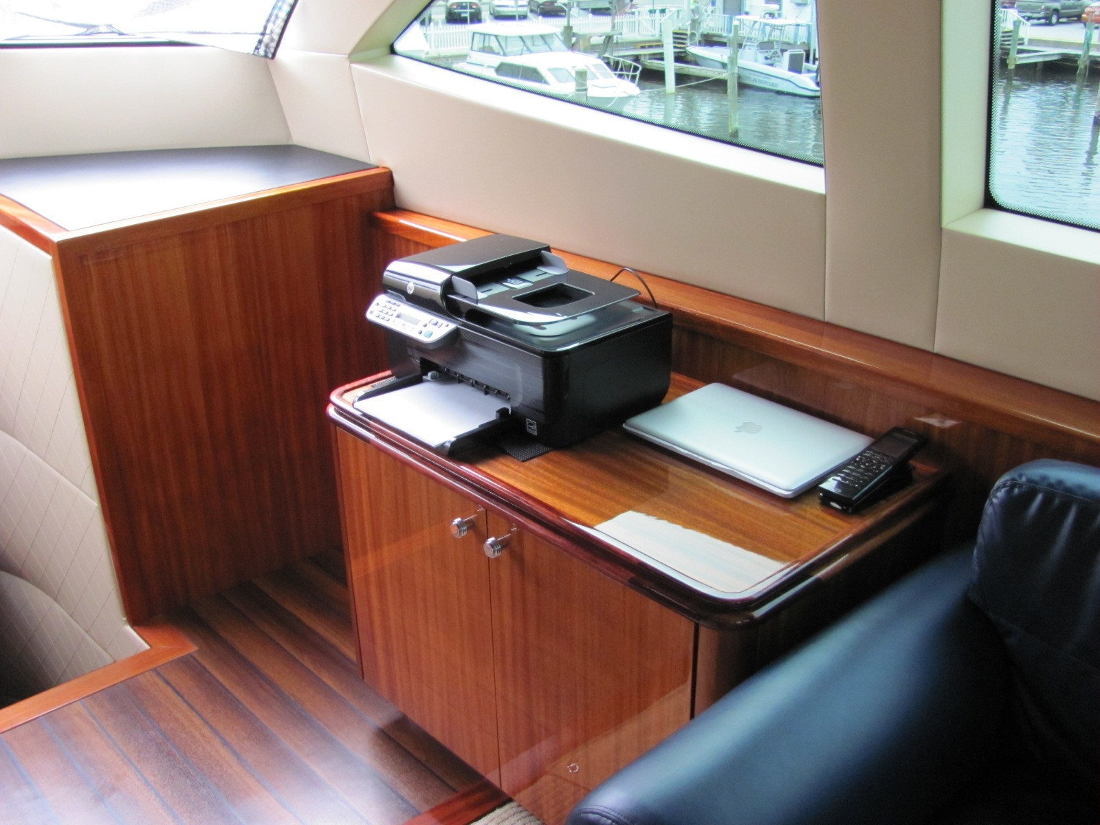 [24m-Yacht-ISLAND-COWBOY]-8442-176.jpg