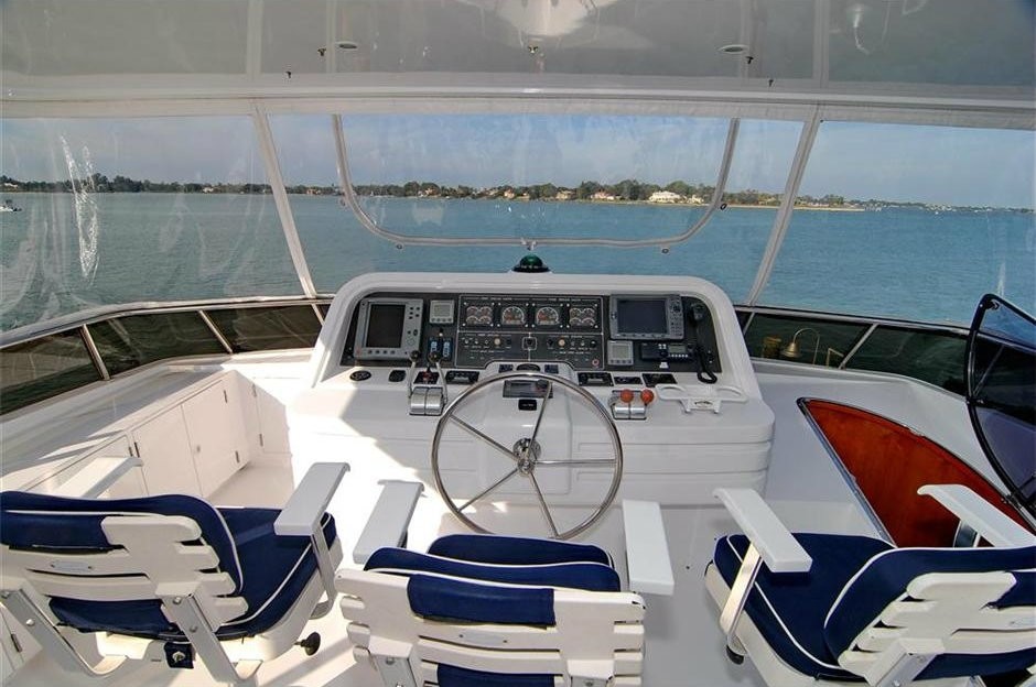 [25m-Yacht-ACQUAVIVA]-8500-104.jpg