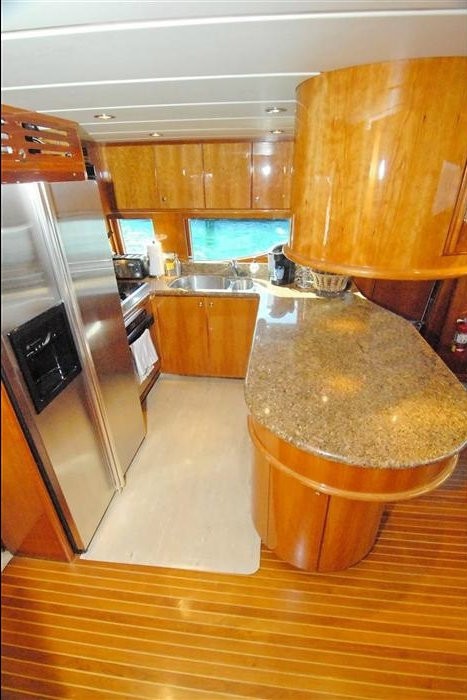 [25m-Yacht-ACQUAVIVA]-8500-210.jpg