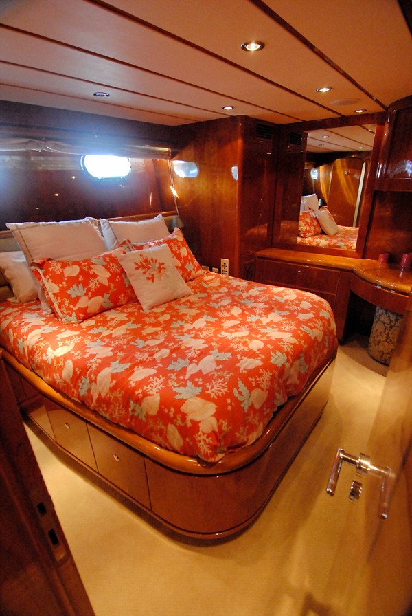 [25m-Yacht-ACQUAVIVA]-8500-42.jpg