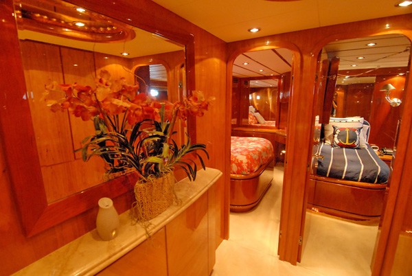 [25m-Yacht-ACQUAVIVA]-8500-74.jpg