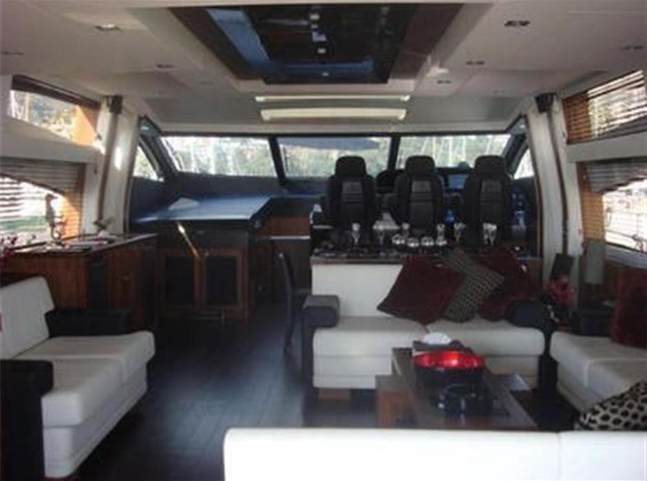 [26m-Yacht-SKYFALL]-8151-125.jpg