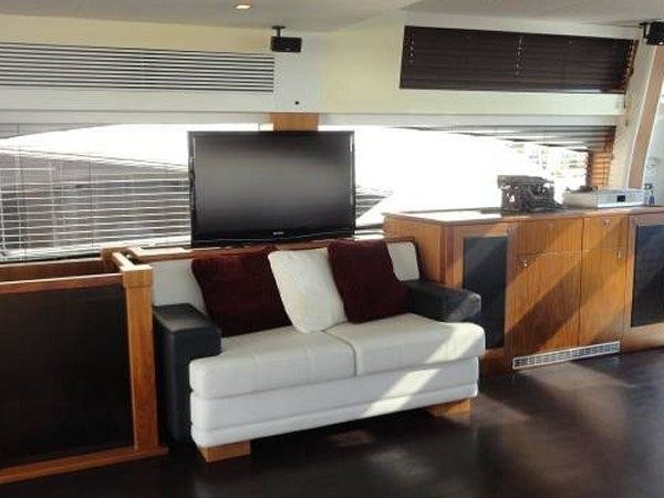 [26m-Yacht-SKYFALL]-8151-129.jpg