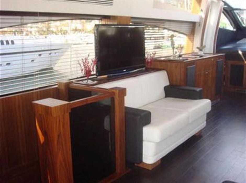 [26m-Yacht-SKYFALL]-8151-171.jpg