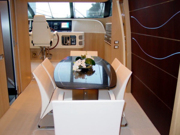 [26m-Yacht-TEMPTATION-DELTA]-8528-48.jpg