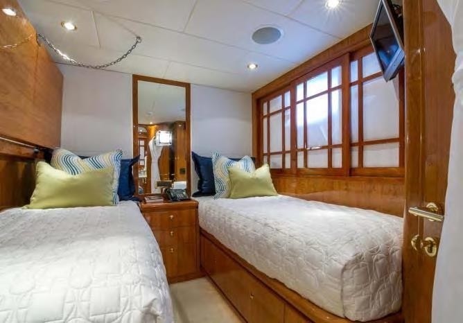 [29m-Yacht-OSSUM-DREAM]-8102-180.jpg