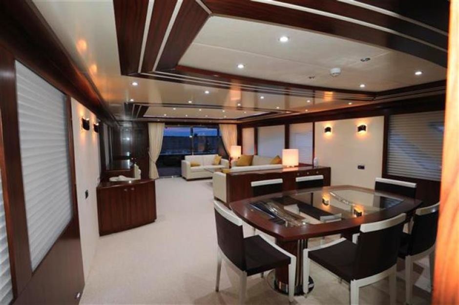 [30m-Yacht-BLUE-SAPPHIRE]-8855-106.jpg