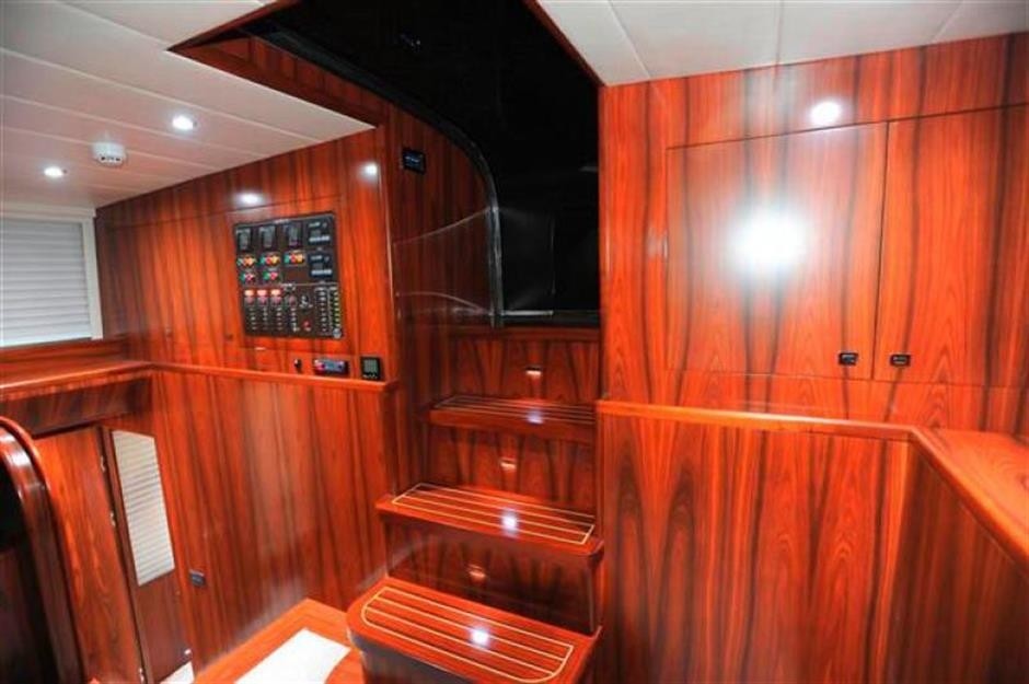 [30m-Yacht-BLUE-SAPPHIRE]-8855-116.jpg