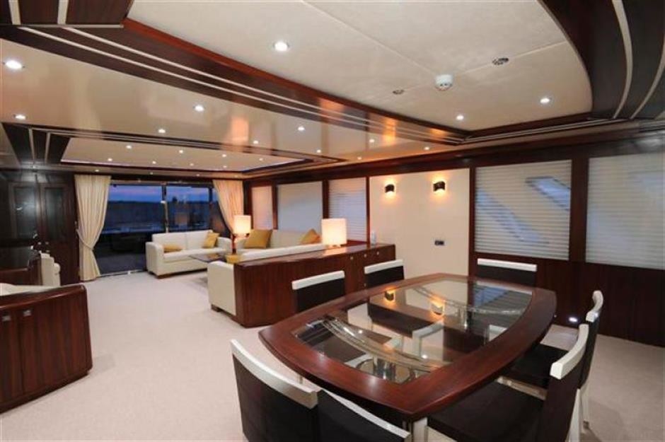 [30m-Yacht-BLUE-SAPPHIRE]-8855-26.jpg