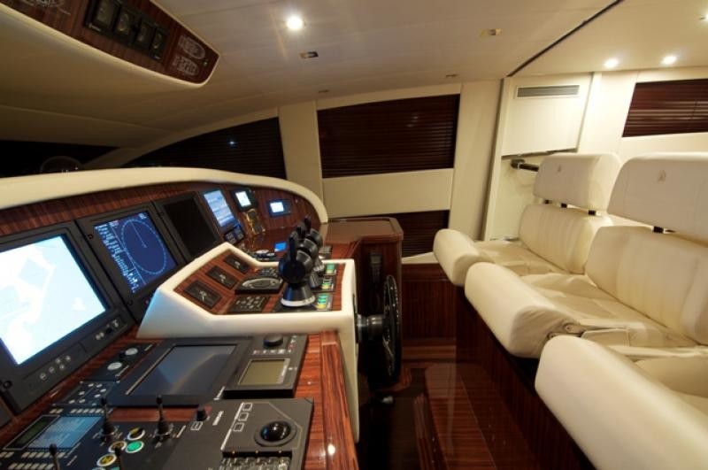[31m-Yacht-WHITE-PEARL]-8219-135.jpg
