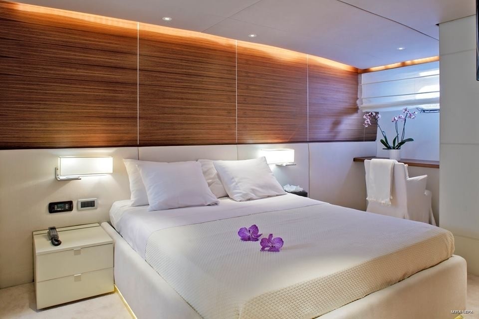 [32m-Yacht-TROPICANA]-8880-149.jpg