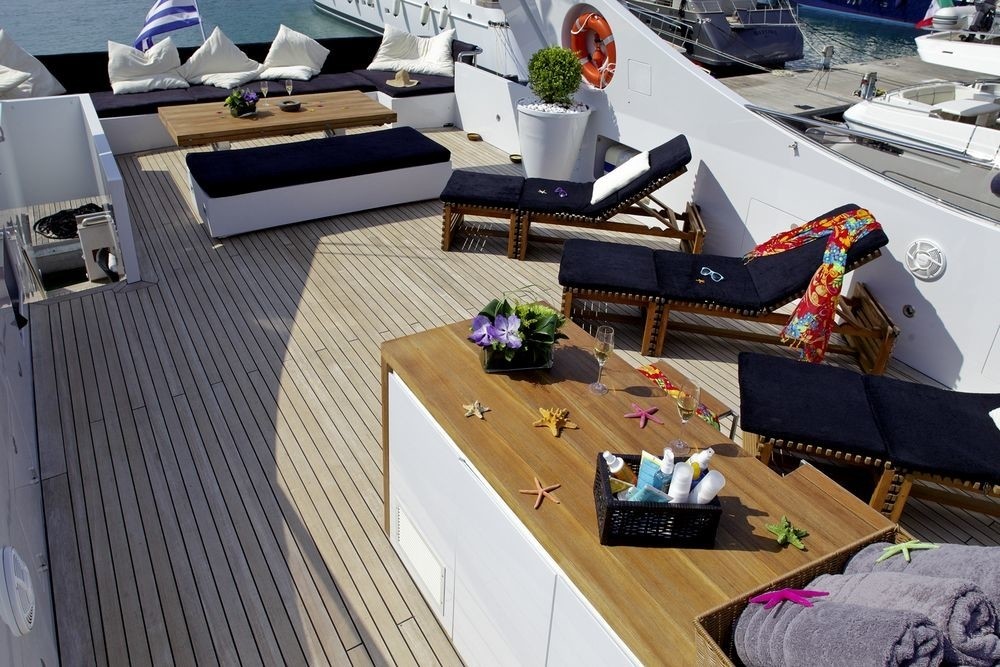 [32m-Yacht-TROPICANA]-8880-167.jpg