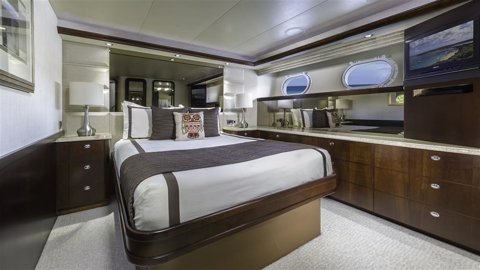 [34m-Yacht-SOMETHING-SOUTHERN]-8818-108.jpg
