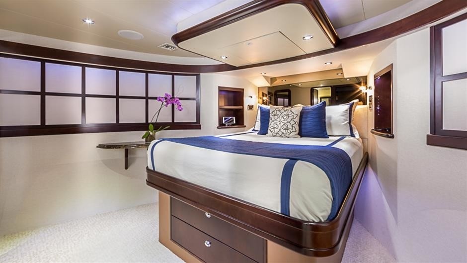 [34m-Yacht-SOMETHING-SOUTHERN]-8818-28.jpg
