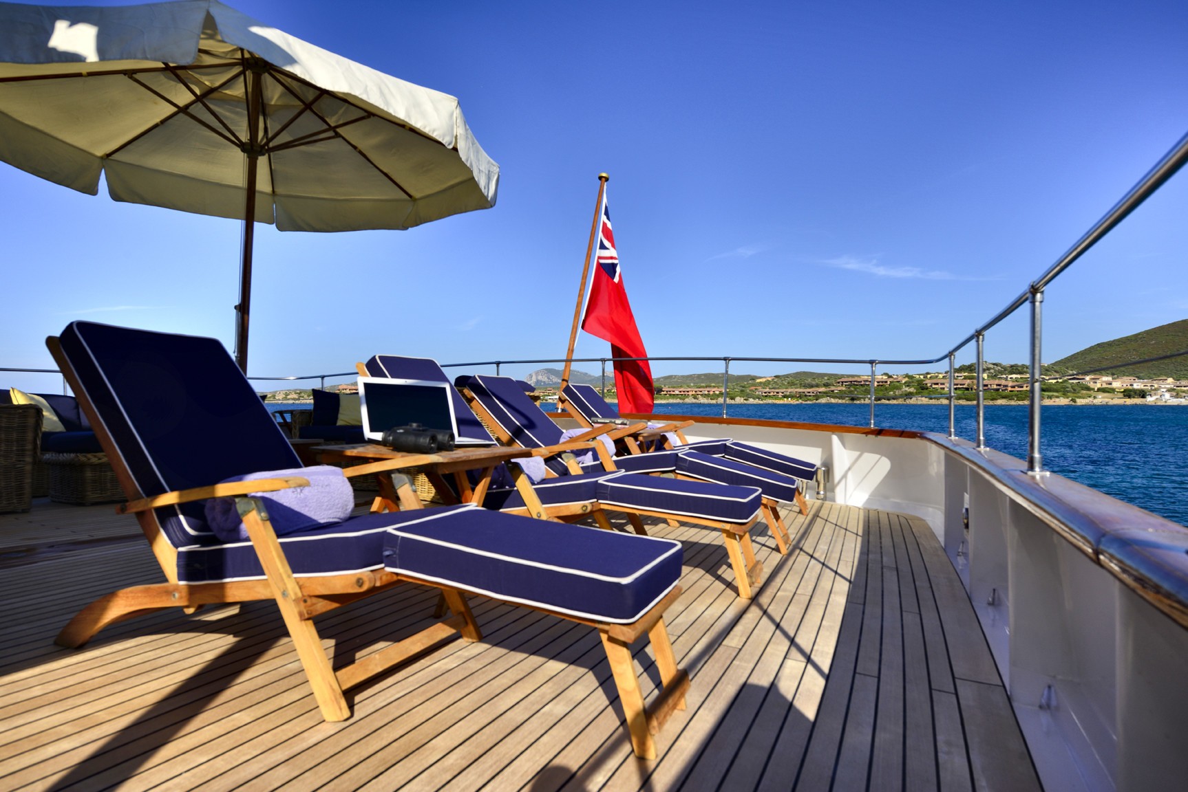 [40m-Yacht-COMMITMENT]-842-89.jpg