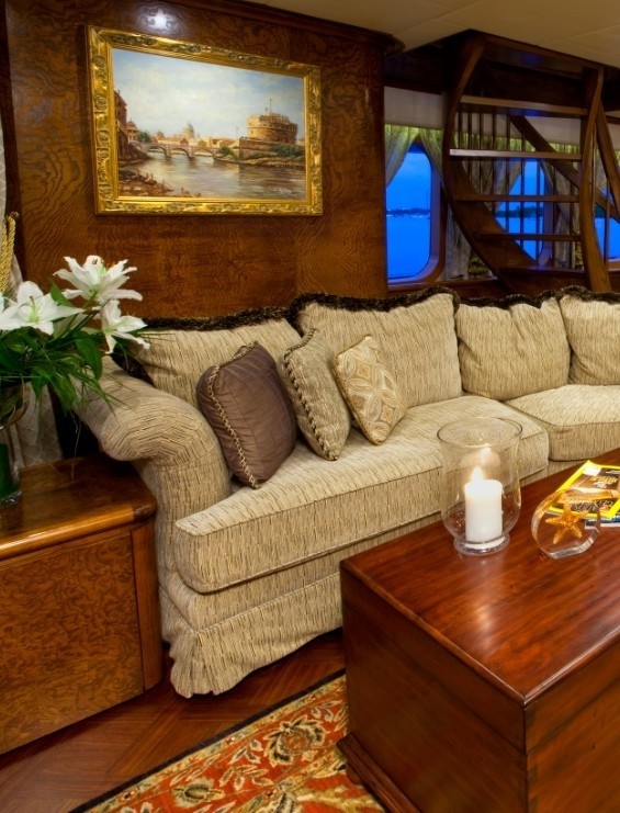 [41m-Yacht-GRAND-ILLUSION]-899-13.jpg
