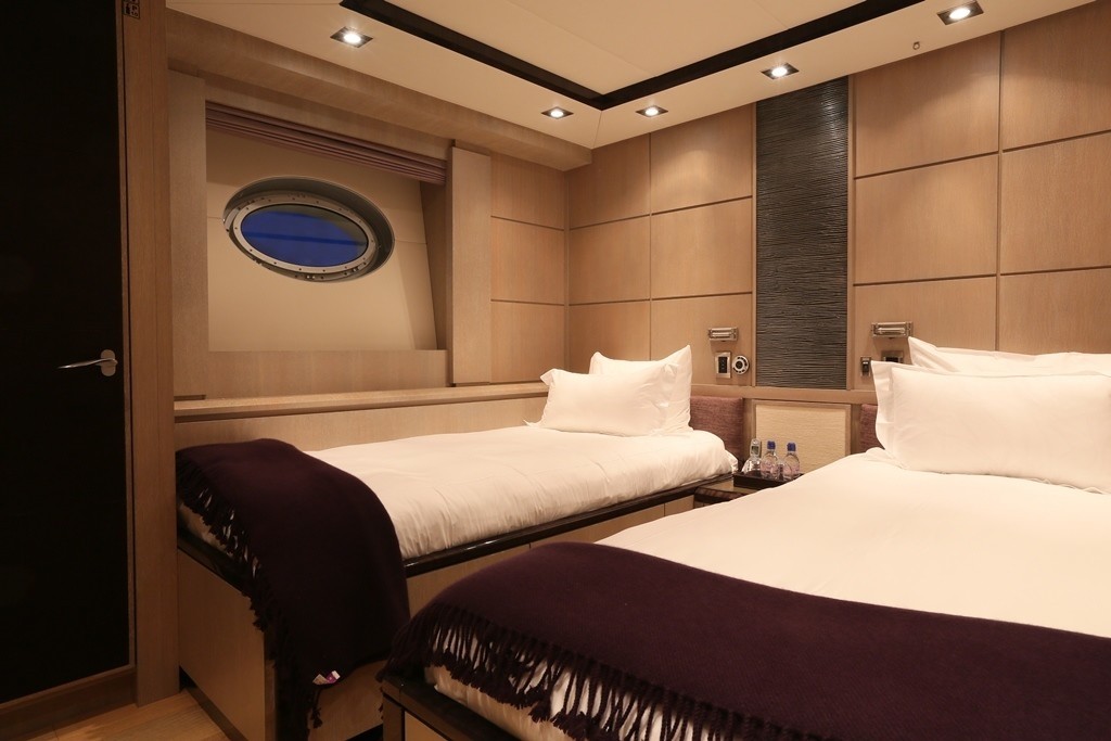 [41m-Yacht-PLUS-TOO]-8234-167.jpg