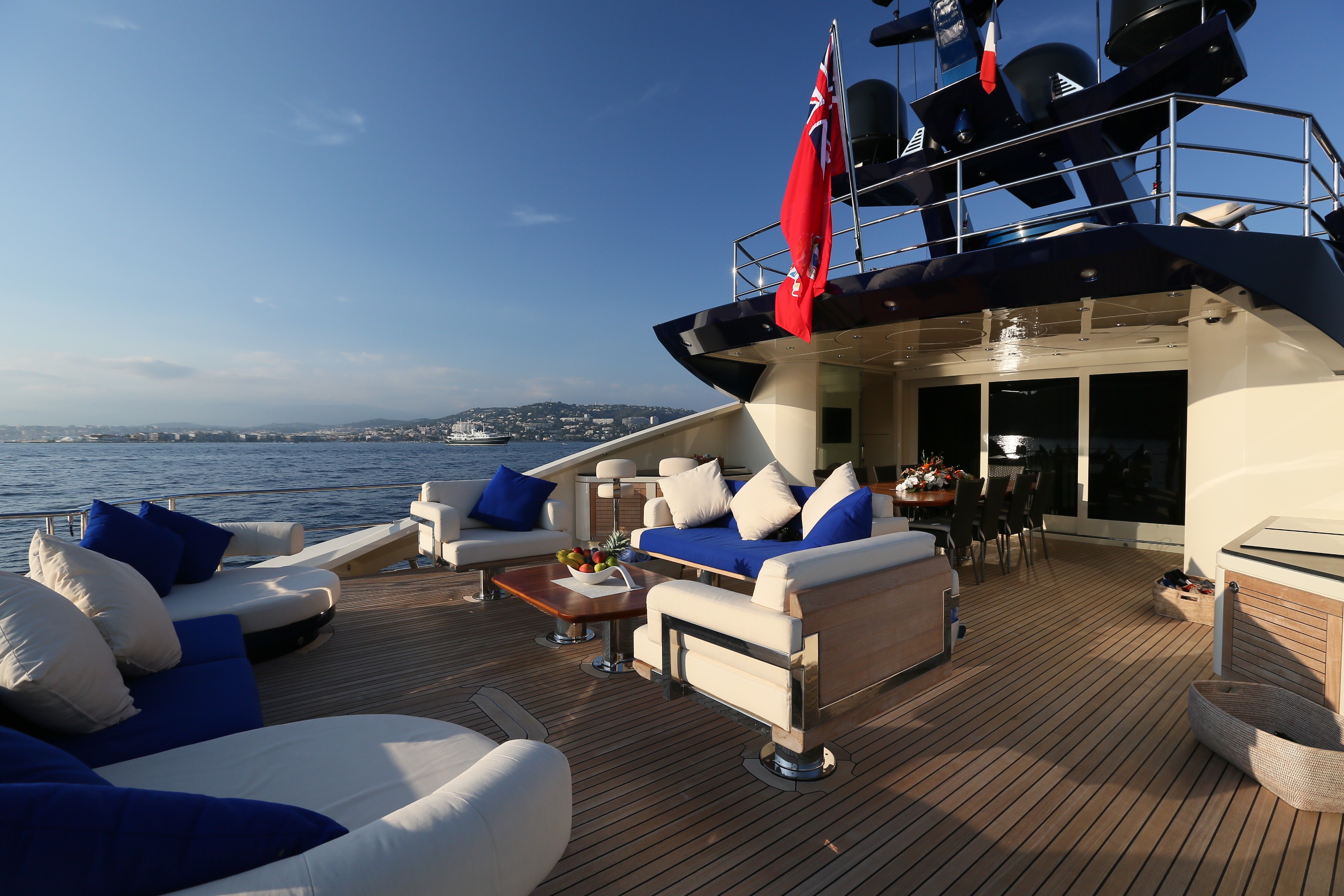 [41m-Yacht-PLUS-TOO]-8234-219.jpg