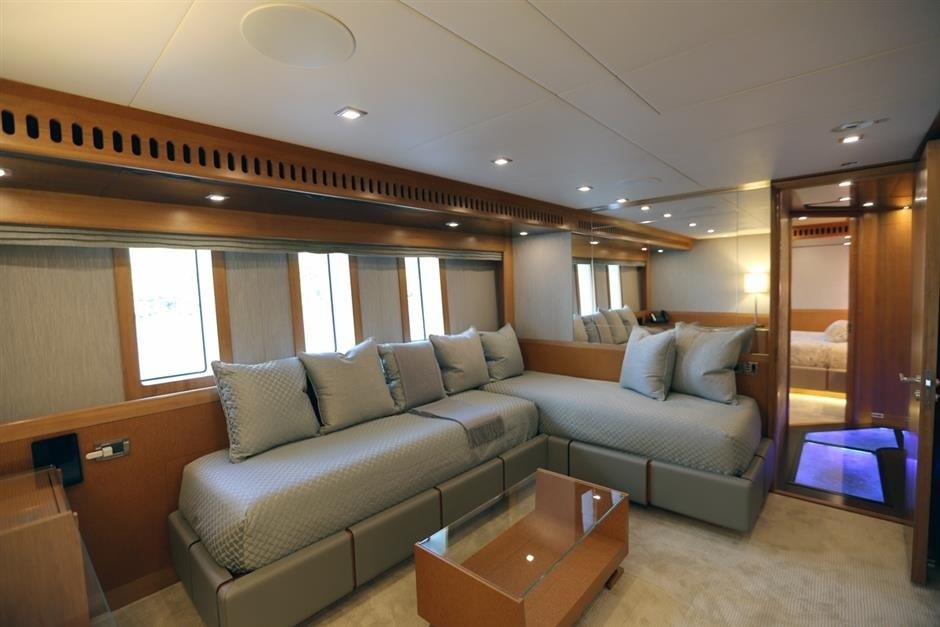 [41m-Yacht-SERENITY]-8830-101.jpg