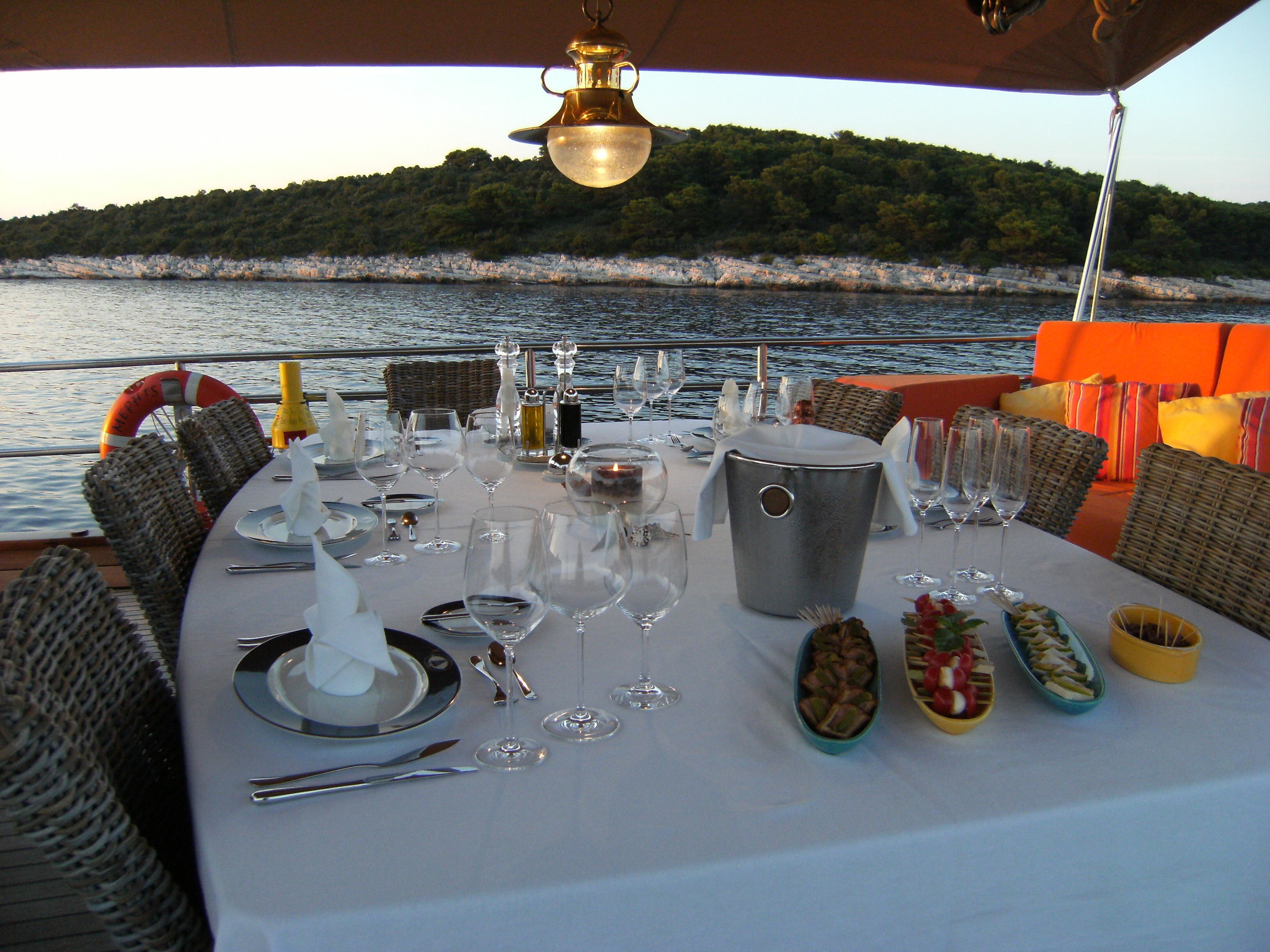 [44m-Yacht-MEPHISTO]-8667-198.jpg