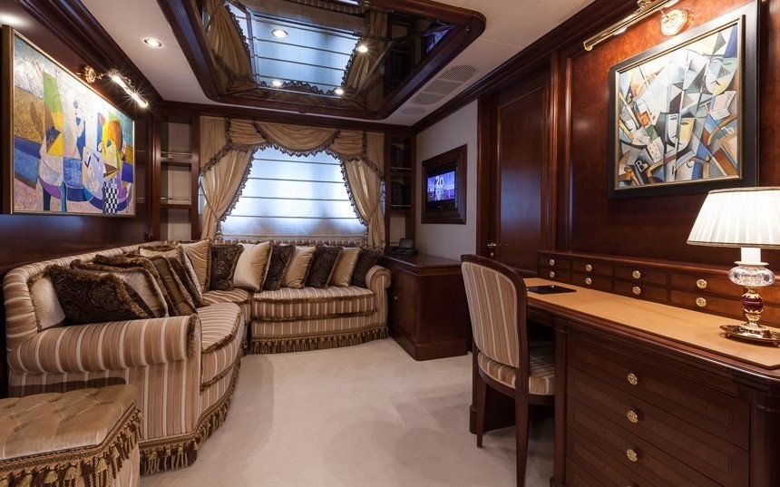 [45m-Yacht-PRIDE]-8362-180.jpg