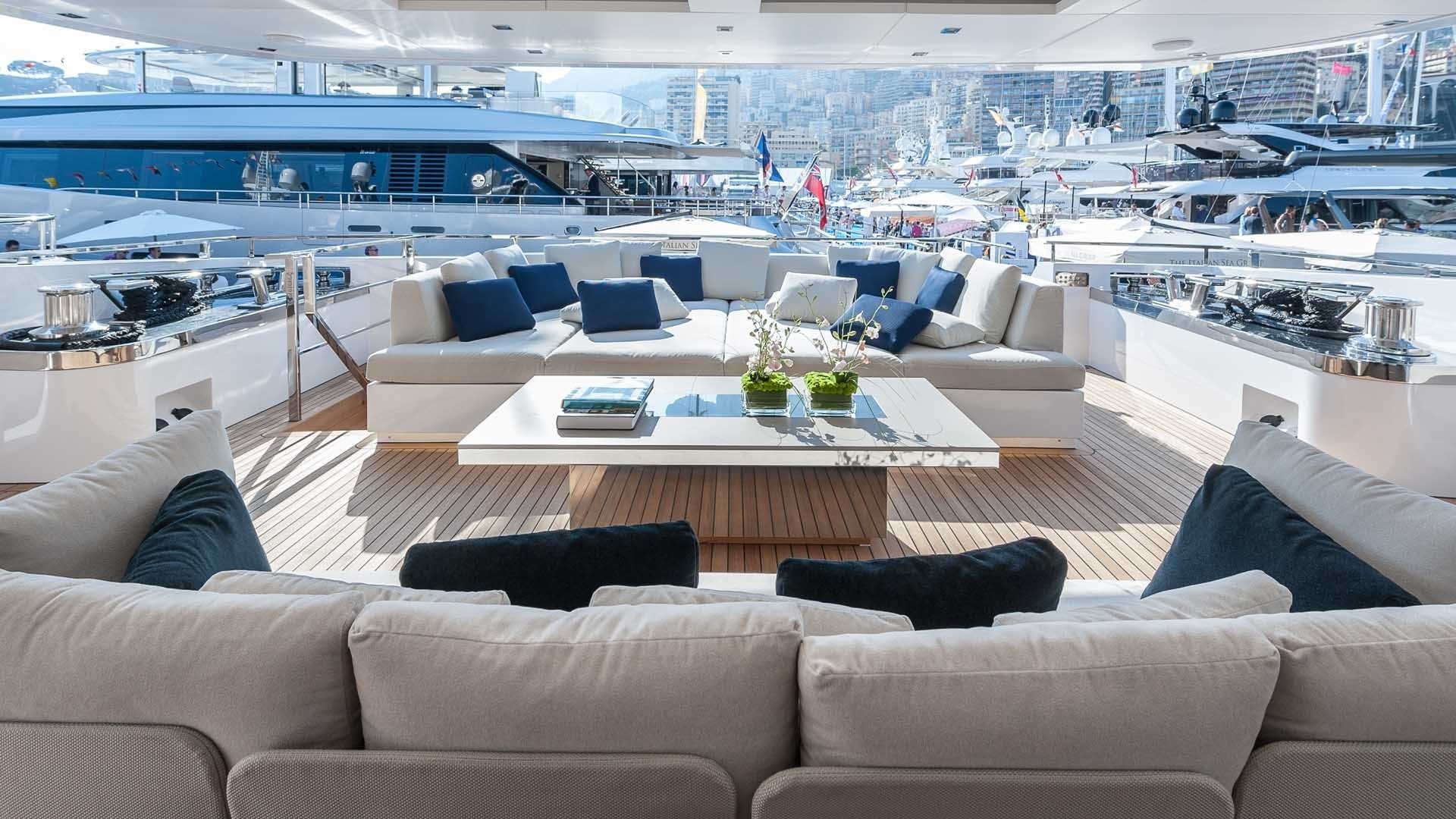 [47m-Yacht-ENTOURAGE]-8185-48.jpg