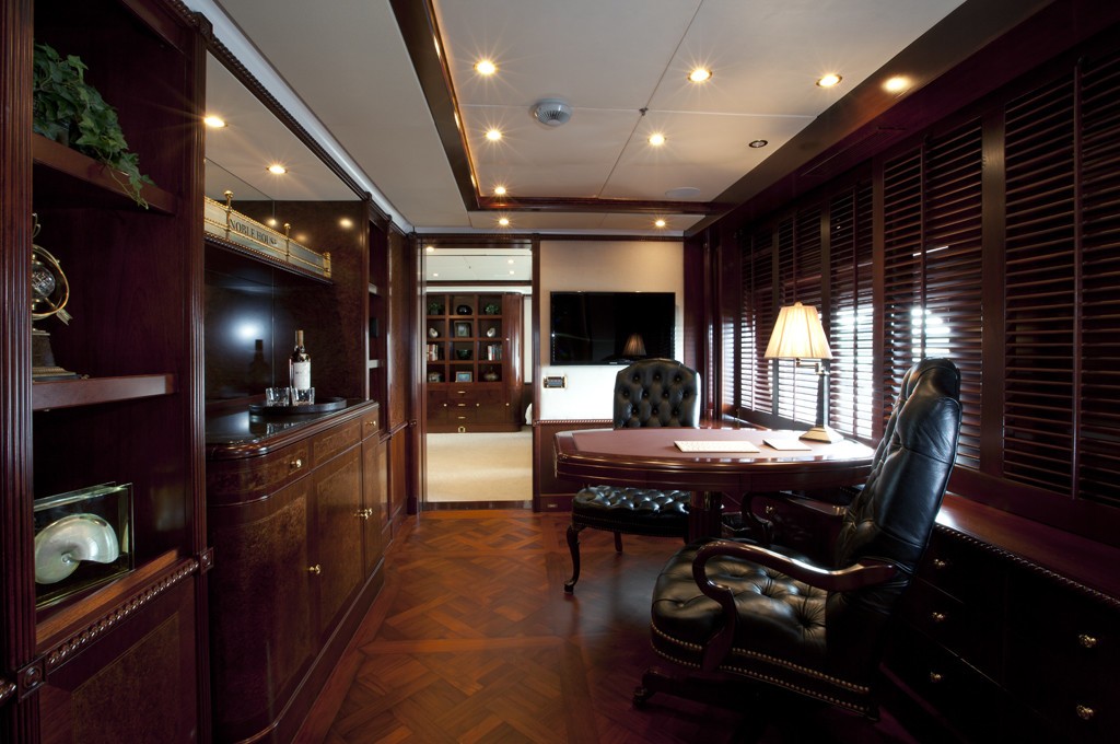 [54m-Yacht-NOBLE-HOUSE]-870-156.jpg