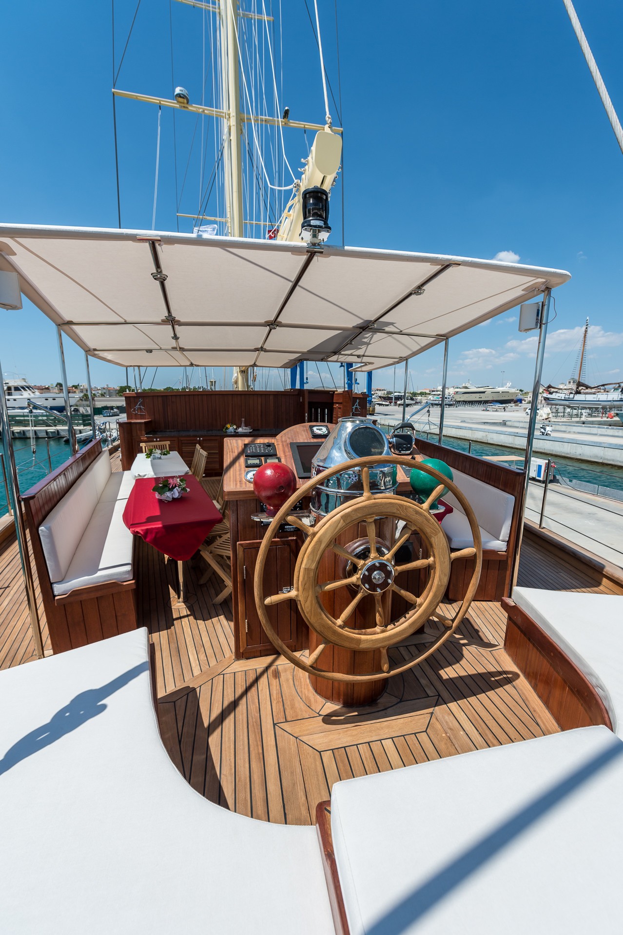 [55m-Yacht-CHRONOS]-8024-28.jpg