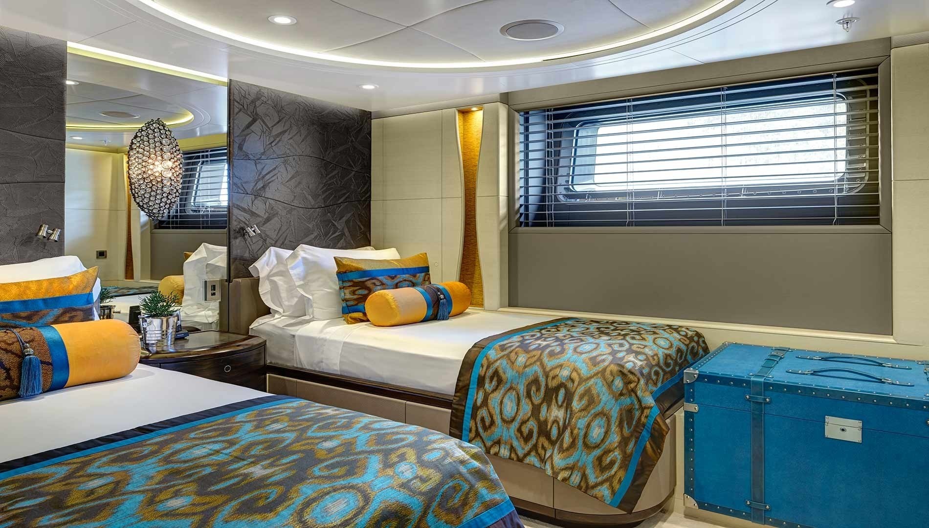 [56m-Yacht-MONDANGO-3]-8801-26.jpg