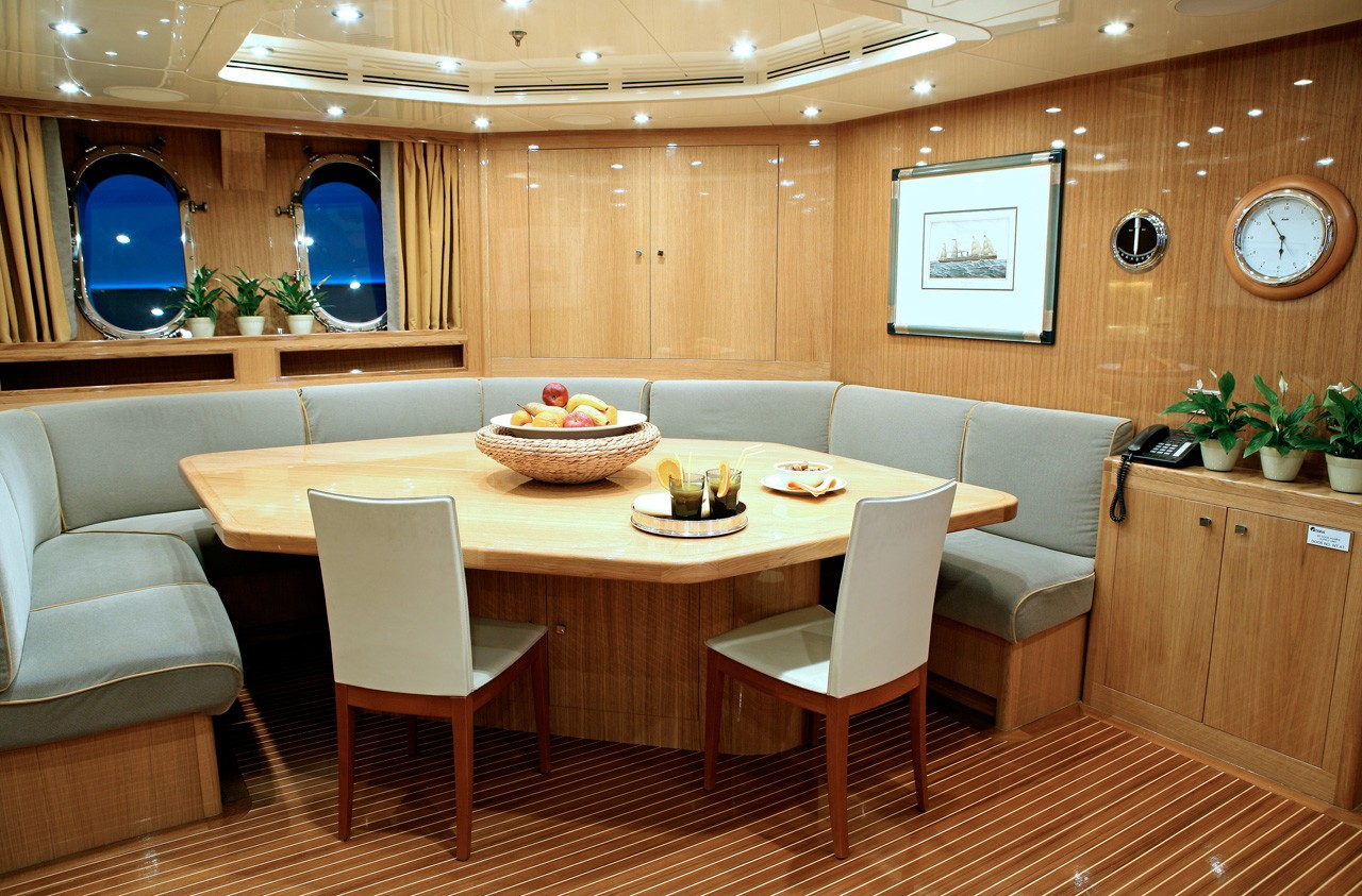 [60m-Yacht-SUNDAY]-8367-123.jpg