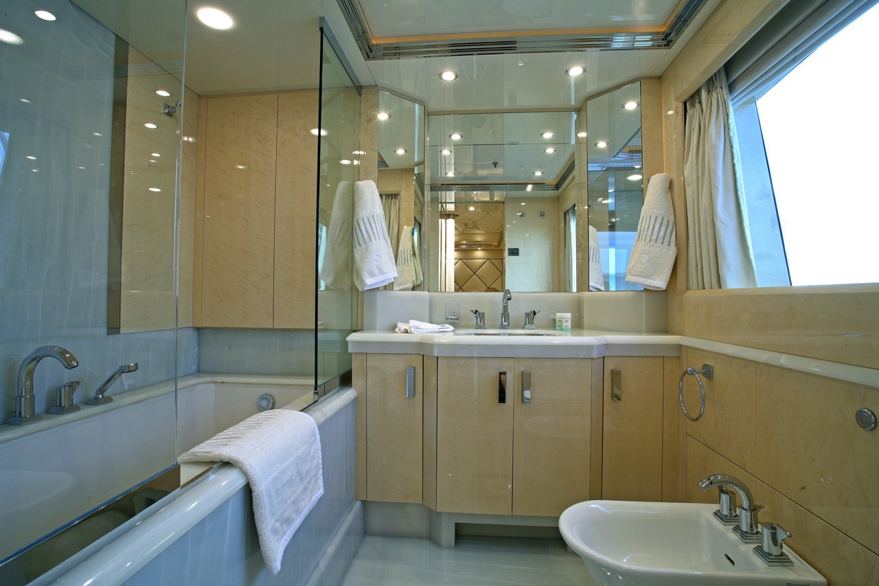 [60m-Yacht-SUNDAY]-8367-23.jpg