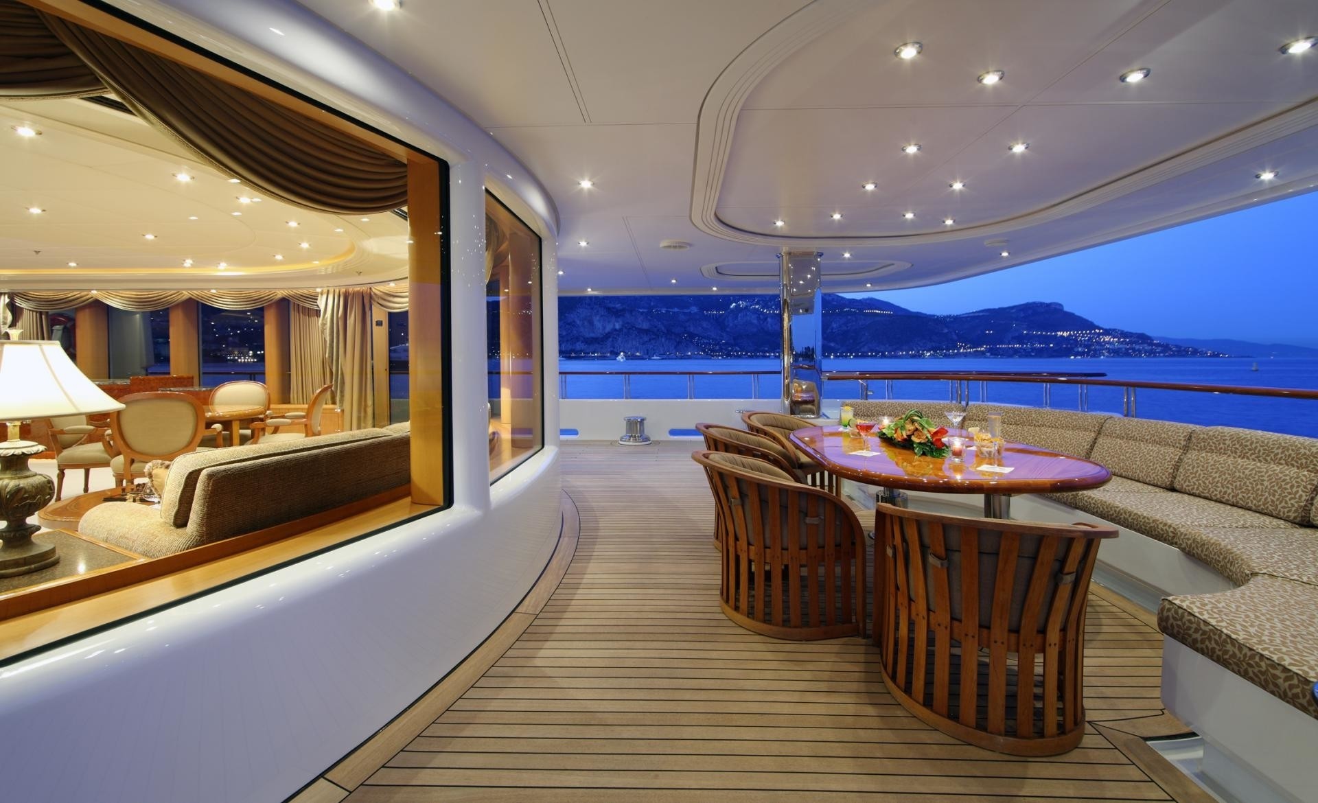 [64m-Yacht-CAPRI]-873-165.jpg