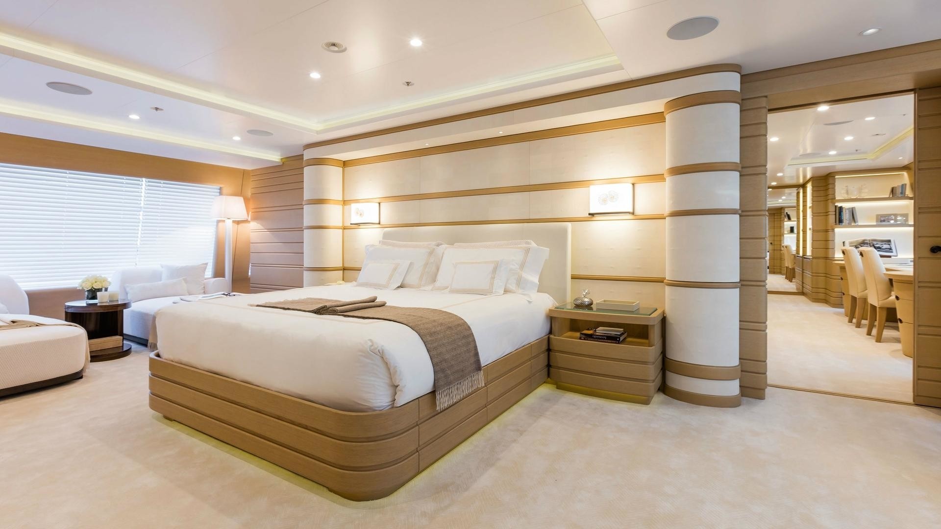 [64m-Yacht-WAKU]-8454-16.jpg