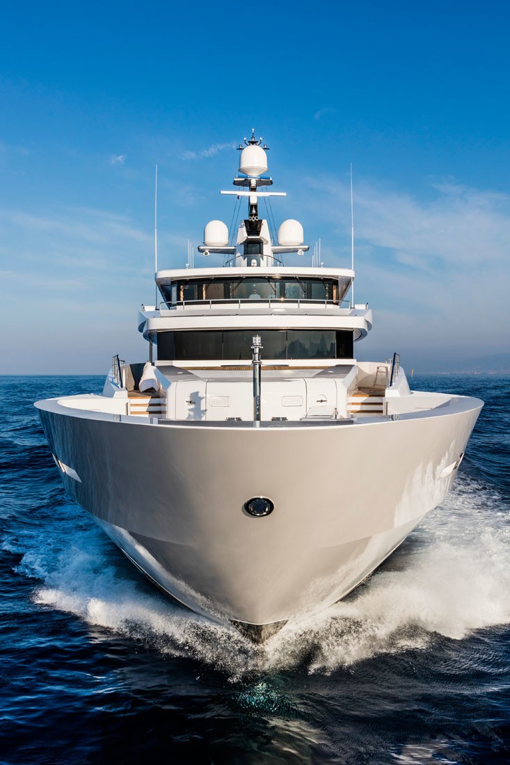 [69m-Yacht-SUERTE]-8203-208.jpg