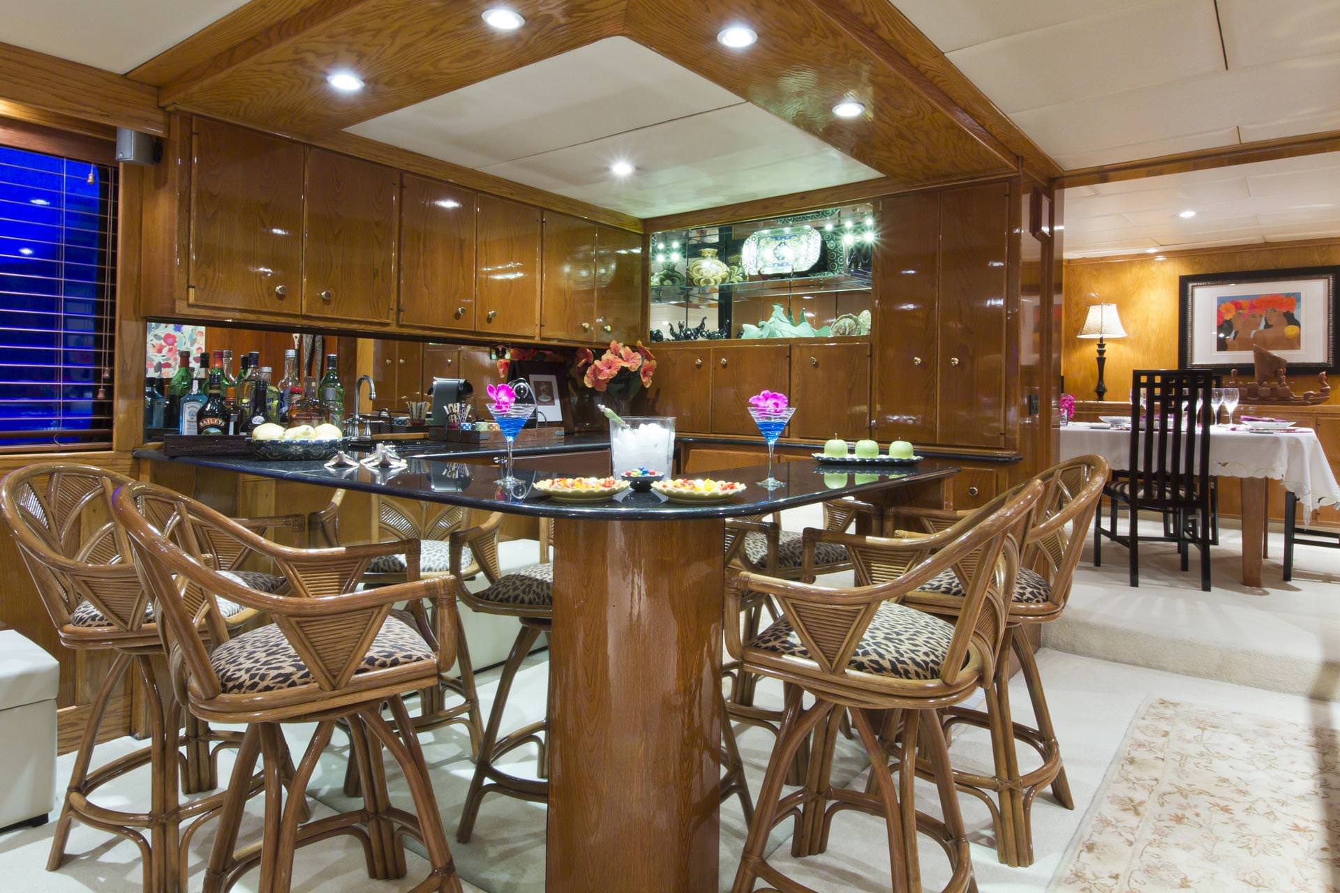 [CLASSIC-CHARTER-YACHT-ASKARI]-875-1.jpg