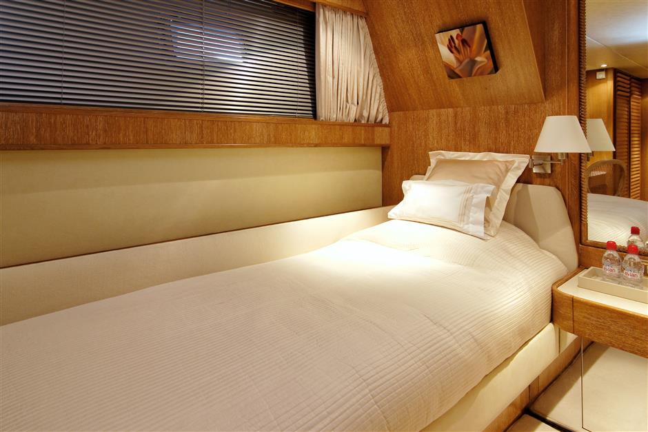 [LUXURY-YACHT-DANGLETERRE-II]-821-49.jpg